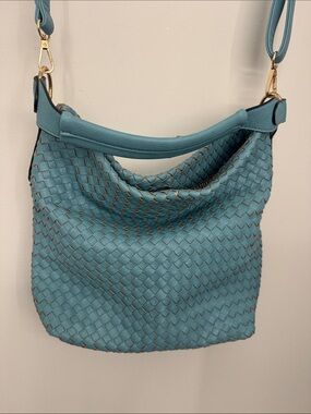 Woven Shoulder Bag in Teal Blue